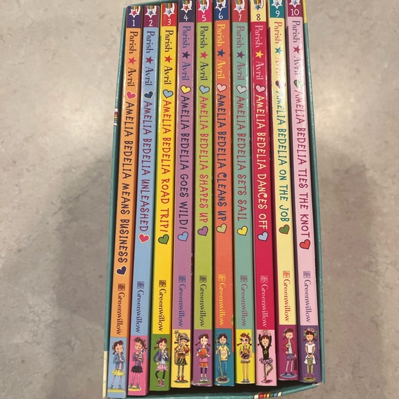 EUC Amelia Bedelia 10-Book Boxed Set - Picture 3 of 5